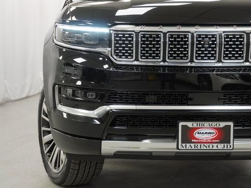 Certified 2024 Jeep Grand Wagoneer Series III w/ Rear Seat Video Group 1 image 7