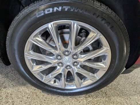 Used 2020 Buick Enclave Essence w/ Sound and Sites Package image 14