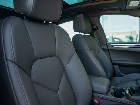 New 2026 Porsche Macan image 34