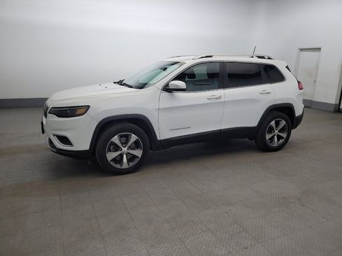 Used 2019 Jeep Cherokee Limited image 2