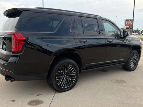 Used 2021 GMC Yukon Denali w/ Denali Premium Package AWD/4WD image 19