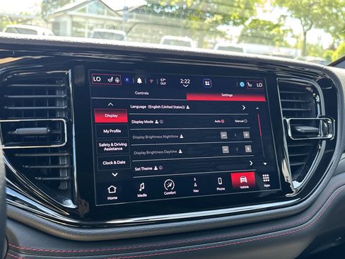 Used 2025 Dodge Durango GT AWD/4WD image 21