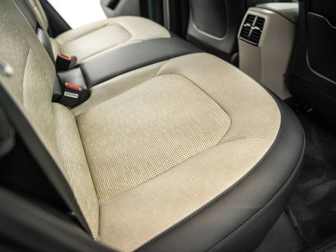Used 2023 Kia Niro Wave w/ Wave Preserve Package FWD image 34