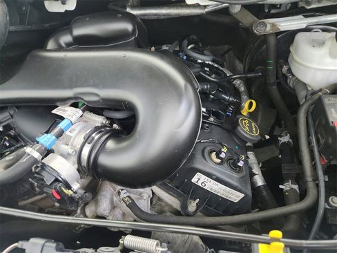 Used 2019 Ford Transit 250 130 Low Roof w/ Exterior Upgrade Package image 27