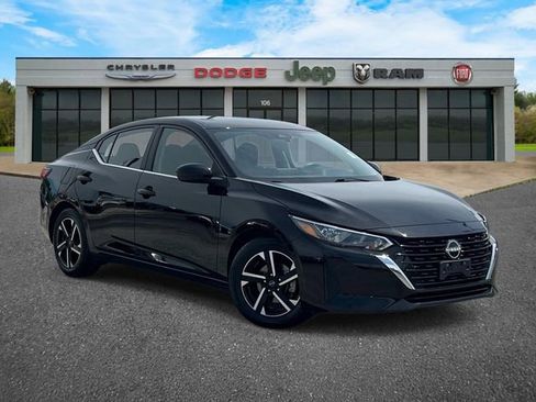 Used 2024 Nissan Sentra SV FWD image 1