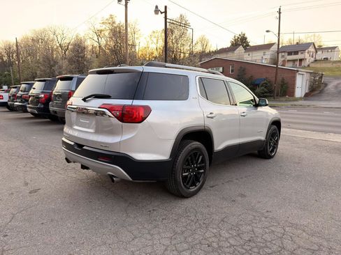 Used 2019 GMC Acadia SLT image 5