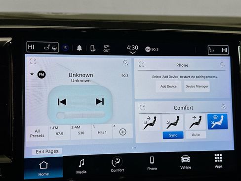 Used 2024 Chrysler Pacifica Touring-L image 21