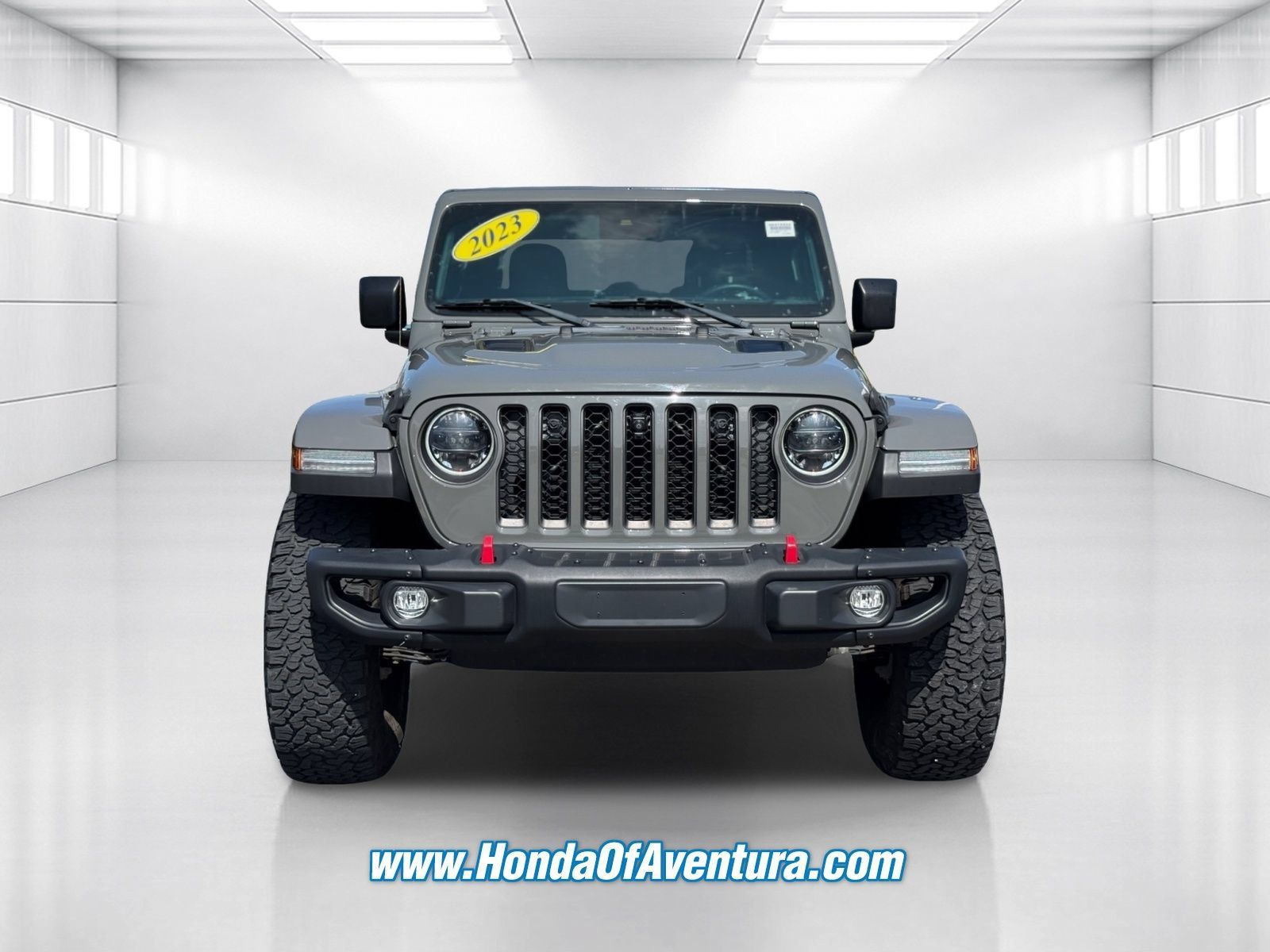 Used 2023 Jeep Gladiator Rubicon w/ LED Lighting Group AWD/4WD image 2
