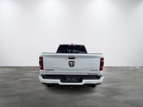Used 2022 RAM 1500 Laramie AWD/4WD image 5