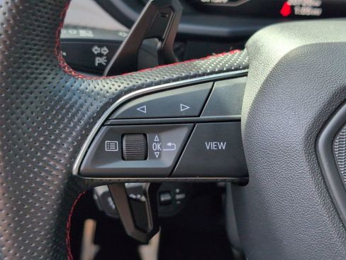 Used 2022 Lamborghini Urus image 17