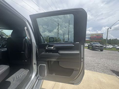 Used 2024 Chevrolet Silverado 2500 LTZ w/ LTZ Plus Package AWD/4WD image 31