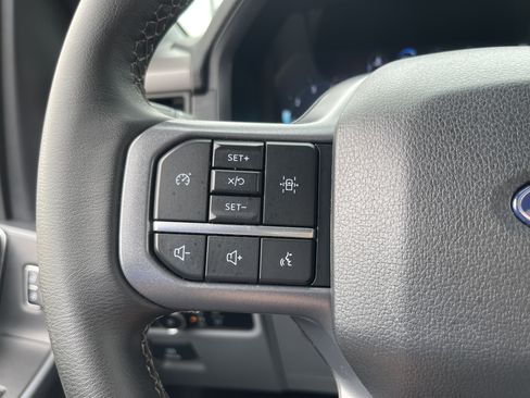 Used 2025 Ford F150 XLT w/ Equipment Group 301A Standard image 18