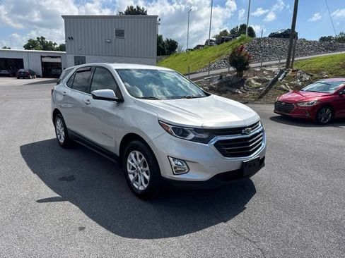 Used 2020 Chevrolet Equinox LT AWD/4WD image 2