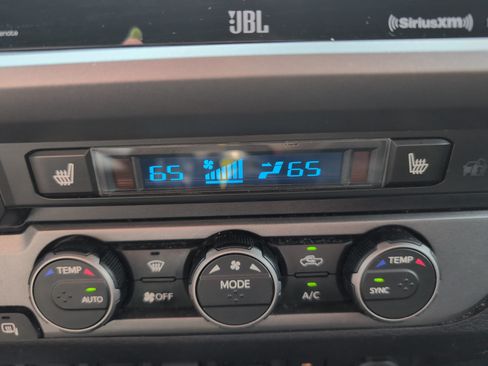 Used 2023 Toyota Tacoma TRD Off-Road w/ TRD Premium Off Road Package AWD/4WD image 29