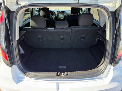 Used 2019 Kia Soul + image 45
