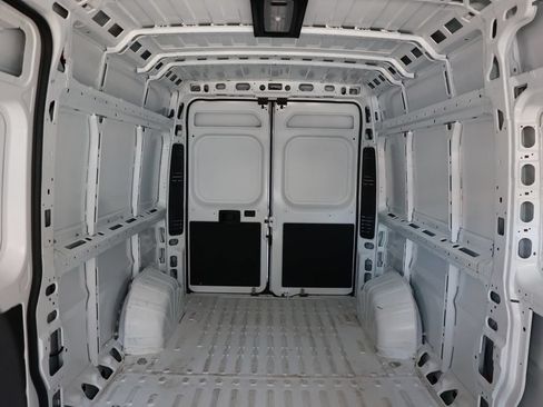 Used 2026 RAM ProMaster 2500 w/ Convenience Group FWD image 31