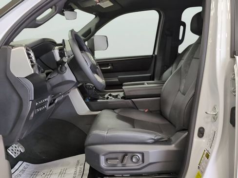 Used 2025 Toyota Tundra SR5 w/ TRD Off-Road Premium Package AWD/4WD image 15