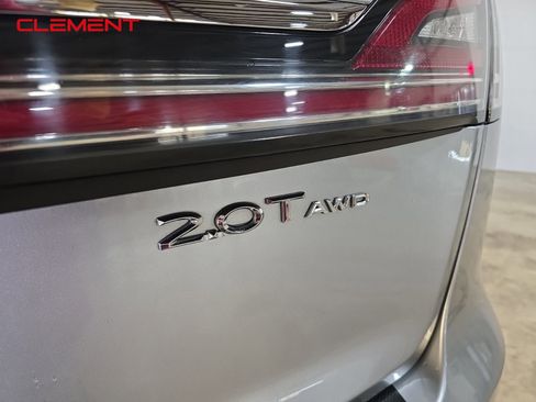 Used 2020 Lincoln Nautilus Reserve image 9