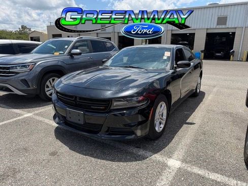 Used 2020 Dodge Charger SXT RWD image 1