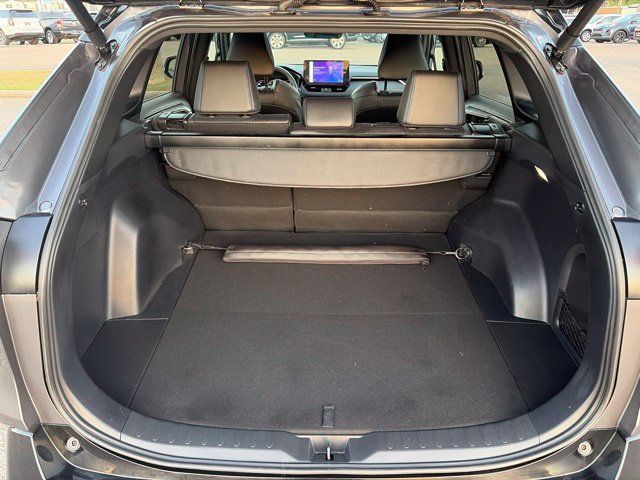 Used 2024 Toyota RAV4 XSE AWD/4WD image 14
