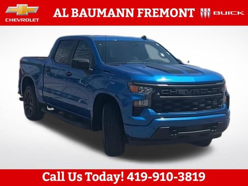Used 2023 Chevrolet Silverado 1500 Custom w/ Rally Edition AWD/4WD image 1