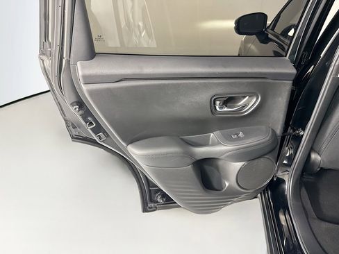 Certified 2023 Honda HR-V LX image 26