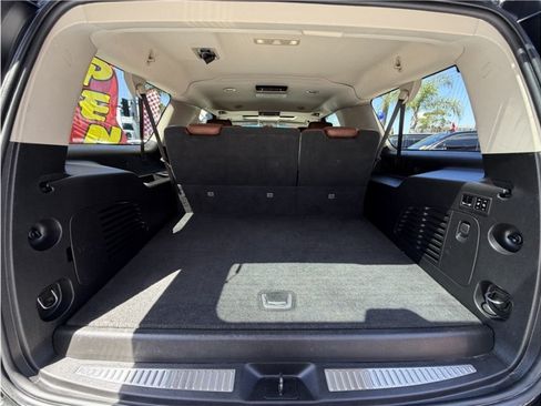 Used 2019 Cadillac Escalade ESV Premium Luxury AWD/4WD image 30