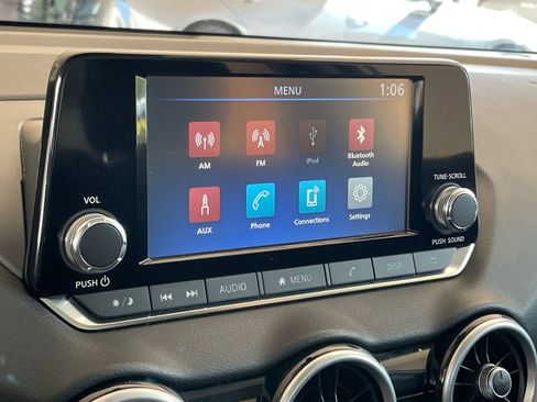 Used 2025 Nissan Sentra S image 21