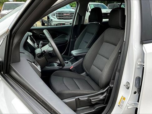 Used 2024 GMC Terrain SLE image 33