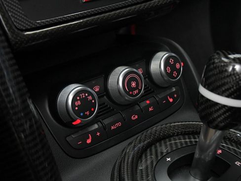 Used 2010 Audi R8 V10 AWD/4WD image 37