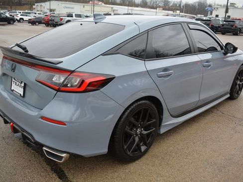 Used 2023 Honda Civic Sport image 5