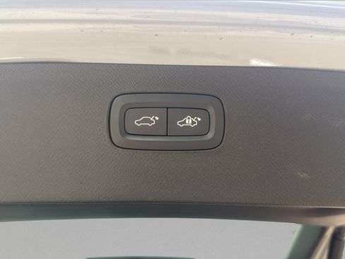 Used 2024 Volvo XC90 B6 Plus AWD/4WD image 29