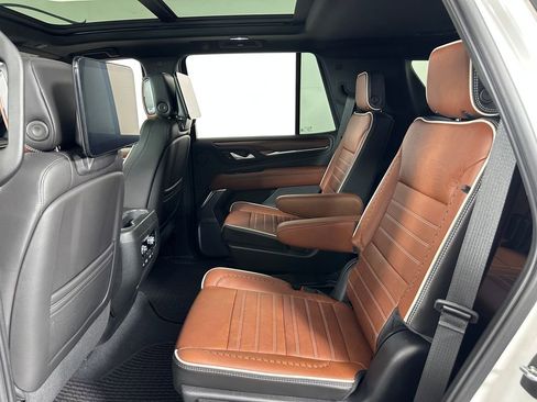 Used 2023 GMC Yukon Denali Ultimate image 20