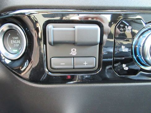 New 2026 GMC Sierra 1500 SLT w/ SLT Premium Plus Package AWD/4WD image 22