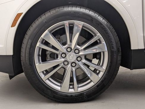 Certified 2024 Cadillac XT5 Premium Luxury w/ LPO, Floor Liner Package AWD/4WD image 29