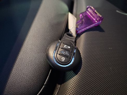 Used 2023 MINI Cooper S image 36