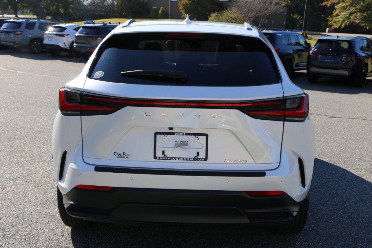 Used 2024 Lexus NX 250 FWD w/ Cold Area Package image 4