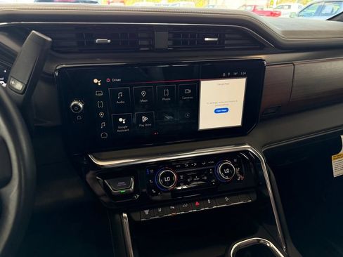 Used 2025 GMC Sierra 2500 Denali Ultimate AWD/4WD image 23