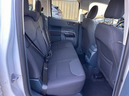 Used 2025 Ford Maverick XL w/ Equipment Group 102A image 19