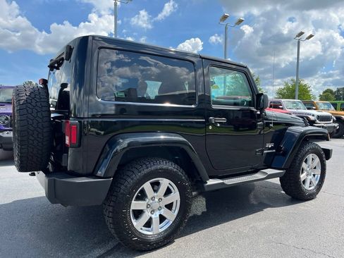 Used 2016 Jeep Wrangler Sahara AWD/4WD image 32