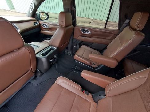 Used 2021 Chevrolet Tahoe High Country image 63