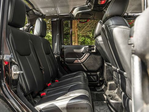 Used 2014 Jeep Wrangler Unlimited Rubicon AWD/4WD image 60
