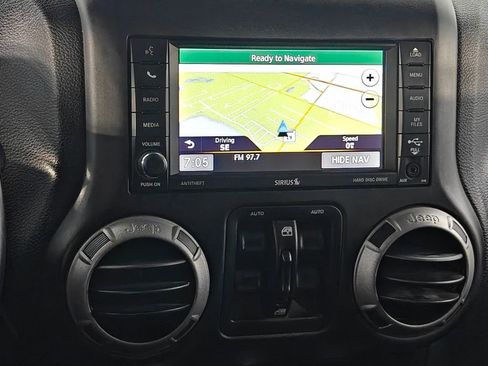 Used 2017 Jeep Wrangler Unlimited Sport AWD/4WD image 5