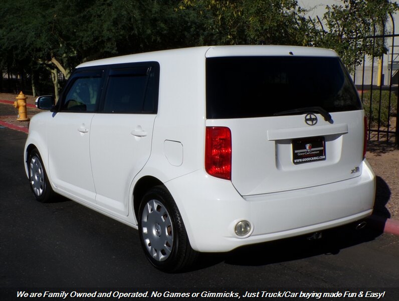 Used 2010 Scion xB FWD image 6