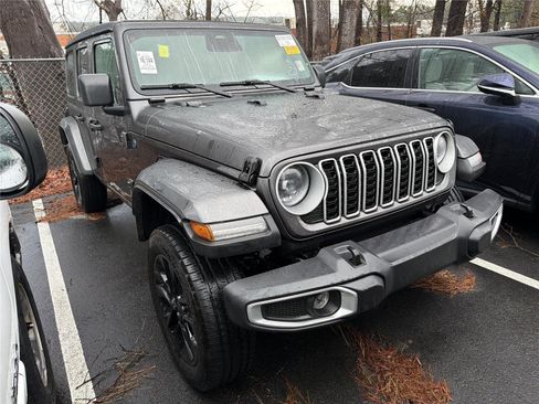 Used 2025 Jeep Wrangler Sahara w/ Safety Group image 3