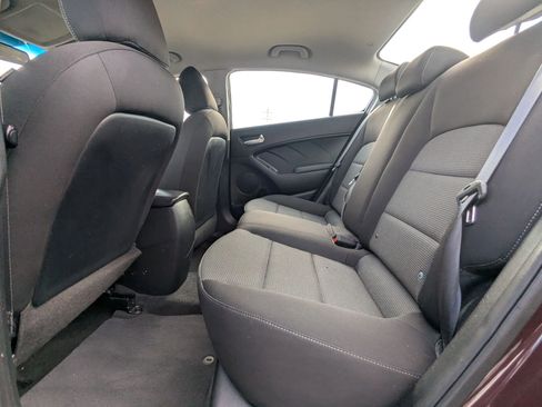 Used 2018 Kia Forte LX image 10