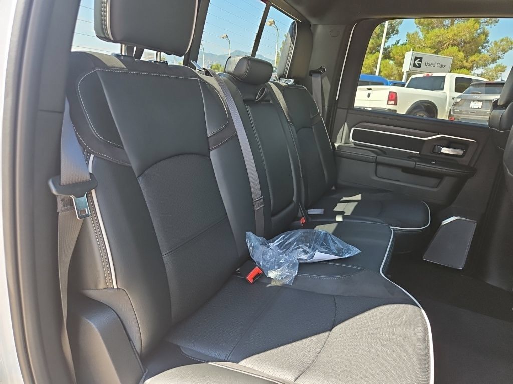 New 2026 RAM 2500 Laramie w/ Night Edition AWD/4WD image 28