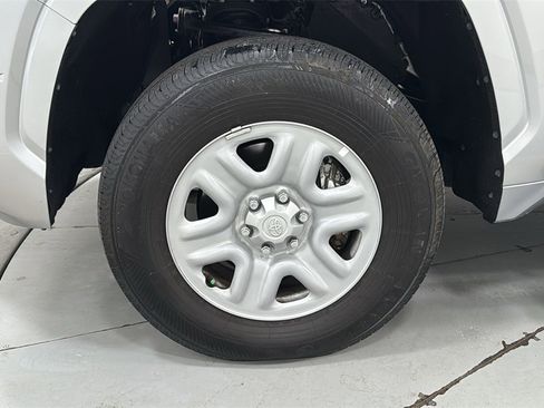 Used 2025 Toyota Tundra SR image 24