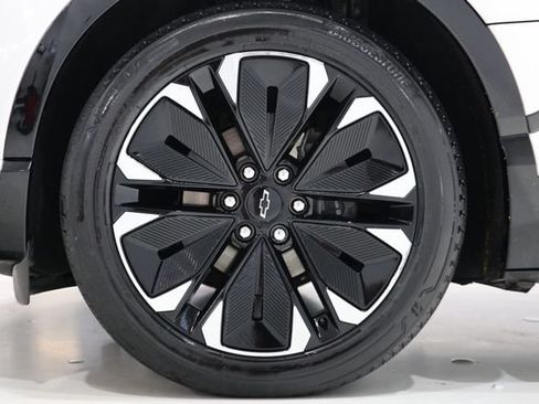 Used 2024 Chevrolet Blazer EV RS RWD image 12