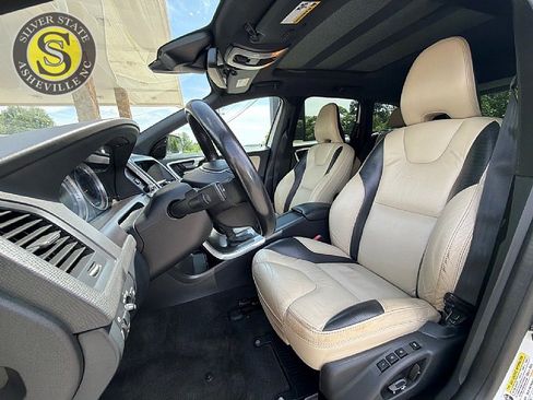 Used 2013 Volvo XC60 T6 R-Design AWD/4WD image 12